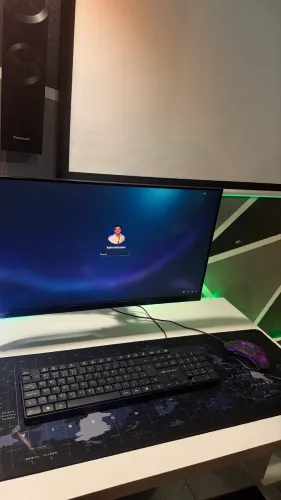 MONITOR SAMSUNG T350 24 POL. NO PLÁSTICO, ABRRTO SÓ PRA TESTAR!