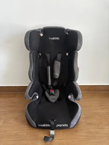 Cadeira para auto 9 a 36kg Panda preta e cinza Kiddo