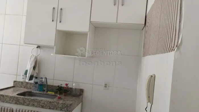 Apartamento a venda no Jardim Yolanda com 02 quartos e 02 banheiros