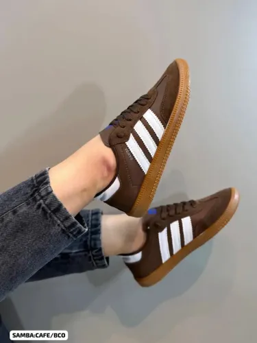 Tênis NOVO Samba Casual Versátil