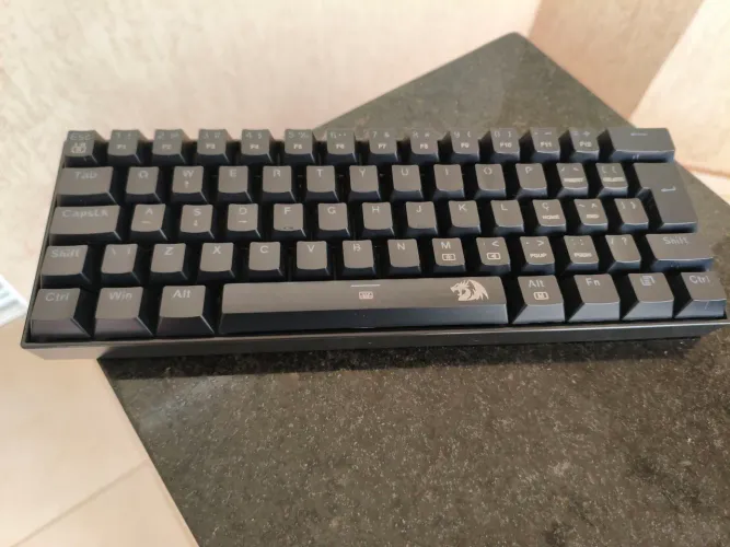 Teclado Redragon Dragonborn