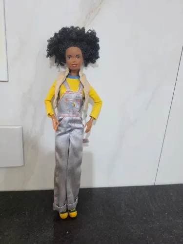 Boneca Barbie negra antiga