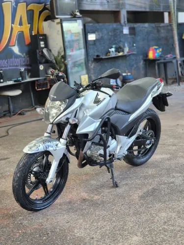 Vende se
