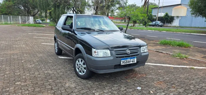 Fiat Uno Mille Celeb. WAY Econ. 1.0 F.flex 4P 2012