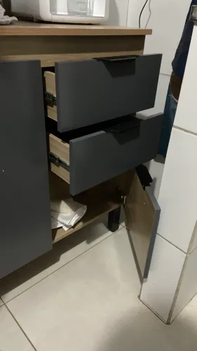 ARMÁRIO DE COZINHA