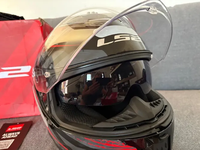 Capacete LS2 usado uma vez