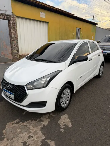 Hyundai HB20 Unique 1.0 Flex 12V Mec. 2019