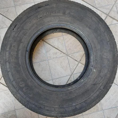 Pneu 255 / 70 R16