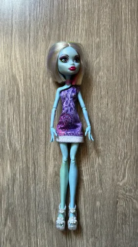 Boneca Monster High Abbey - Scaris