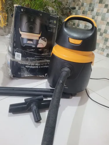 Vendo Aspirador de Pó e Água eletrolux