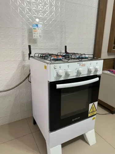 Fogão elétrico em perfeito estado frete grátis aceito cartões