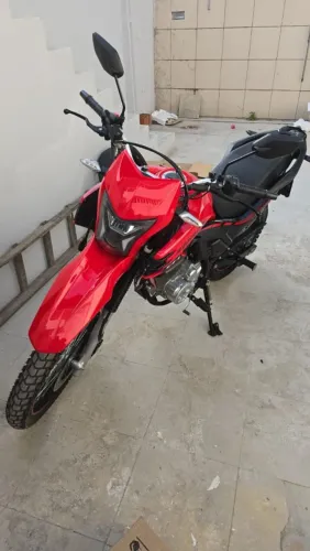 Vendo moto Shi 175 efi