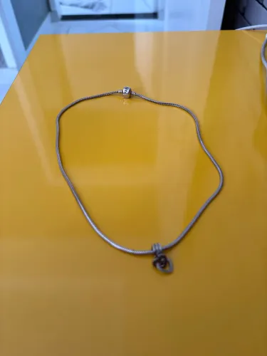 Colar pandora + berloque