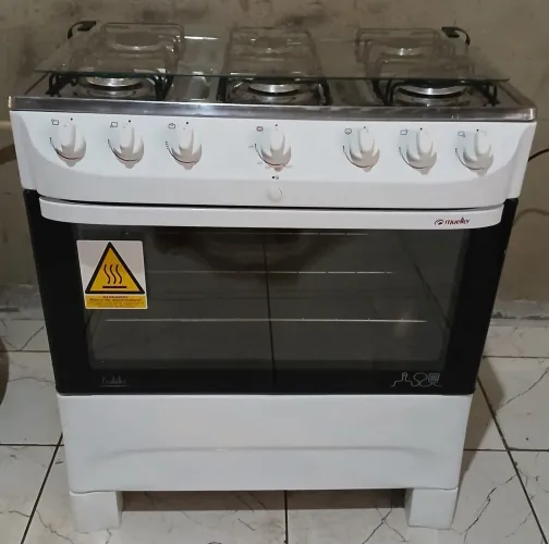 Vendo fogão 6 bocas (Mueller)Elétrico