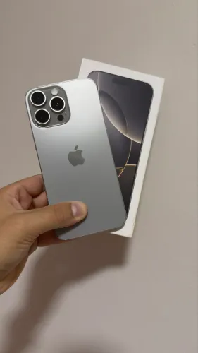 iPhone 16 Pro Max 256GB Natural Titanium 