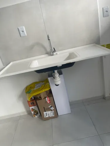 Vende se Pia de prato