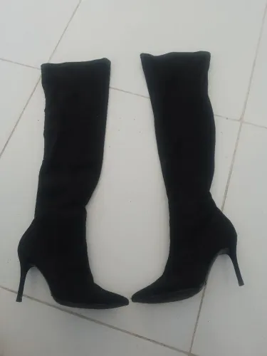 Bota. Feminina