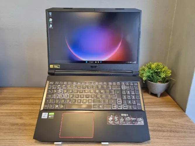 Notebook Acer Nitro 5 AN515-55-705U - Core i7 | 10ª geração | 512GB SSD | 16GB DDR4 