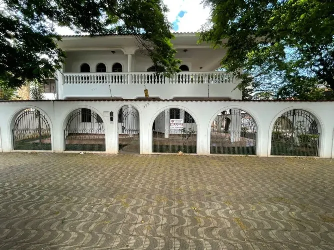 Sobrado com 12 dormitórios para alugar, 613 m² por R$ 15.000,00/mês - Zona 08 - Maringá/PR