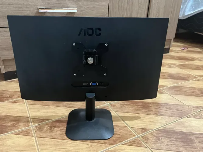 MONITOR AOC