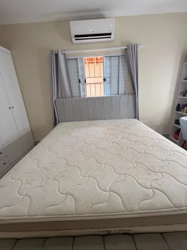 Cama King size
