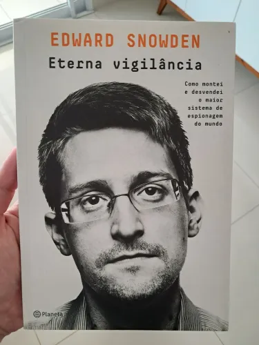Livro Eterna Vigilância