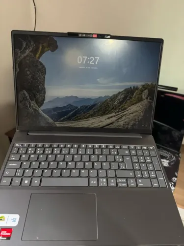 Notebook lenovo slim 3 | Impecavel