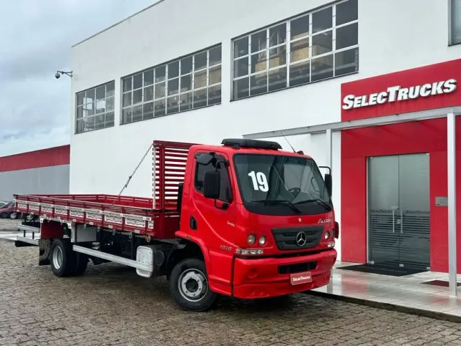 Mercedes-Benz Accelo 1016 4x2