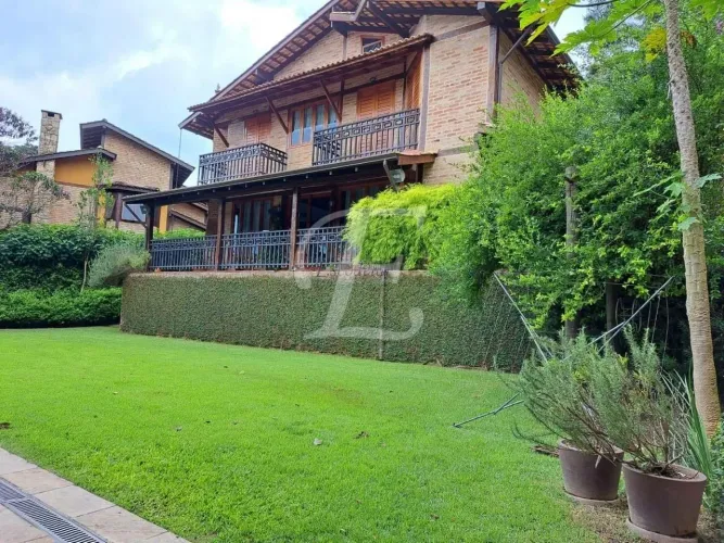 Casa com 3 quartos para alugar, 280 m² por R$ 8.350/mês - Serra da Cantareira - Mairiporã/