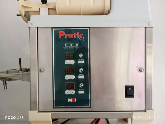  Máquinas de Salgados Pratic  1500 por hora 