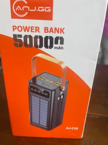 Super carregador pra celular,com lanterna inclusa, carregamento da fonte por energia solar