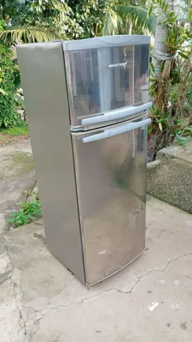 GELADEIRA INOX BRASTEMP FROST FREE 370LTRS FUNCIONANDO PERFEITAMENTE 