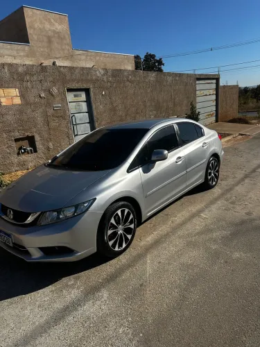 Honda Civic Sedan LXR 2.0 Flexone 16V Aut. 4P 2016