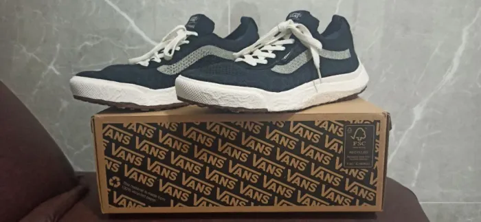 2 Pares de Tênis Vans UltraRange VR3 - Originais - Tam. 41
