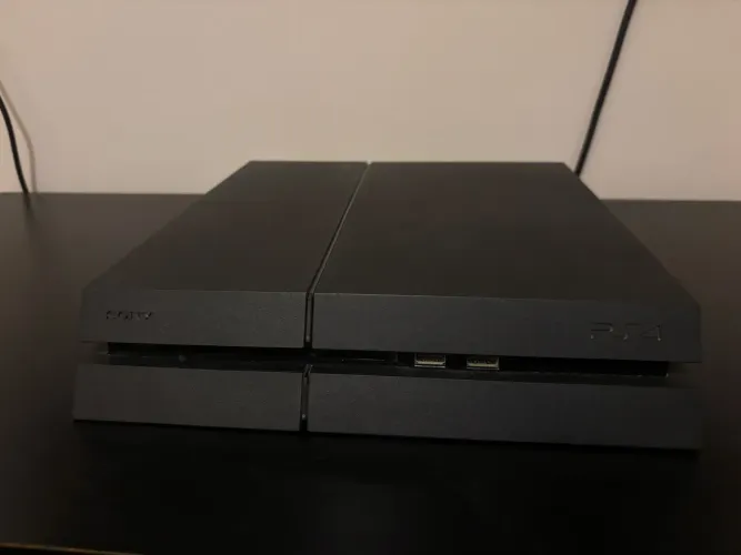 PLAYSTATION 4 FAT