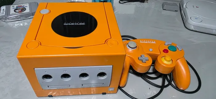 GameCube laranja