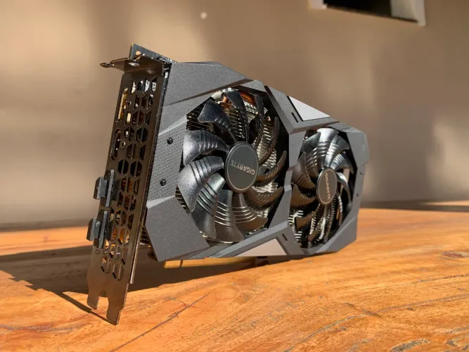 Placa de Vídeo RTX 2060 Gigabyte 