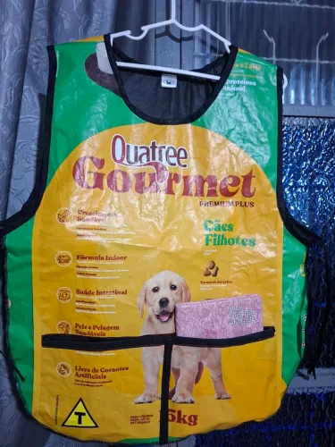 bolsas,aventais,bolsa pra leva pet e gatos,bolsa pra levar barraca de praia,feitas de reci