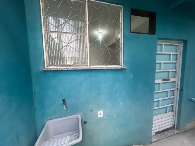Aluguel de Quitinete em Bangu (R$450,00)