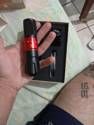 Máquina de tatuagem 