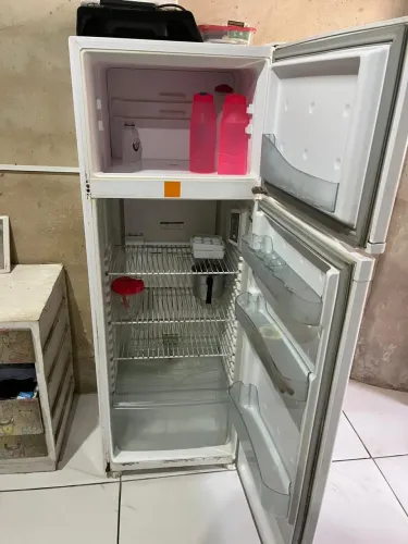 Geladeira Consul 2 Portas Branca 334L