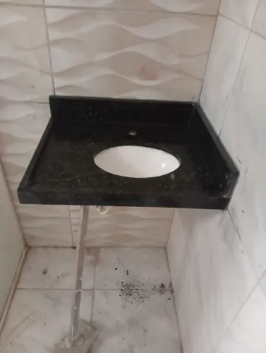 Bancada de banheiro no verde Ubatuba