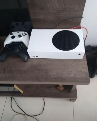 Xbox séries S com caixa e nota fiscal