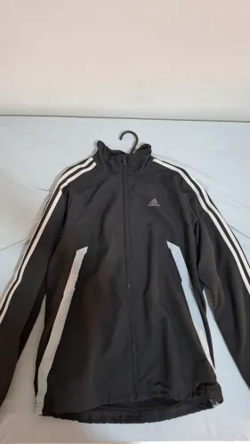 corta vento Adidas