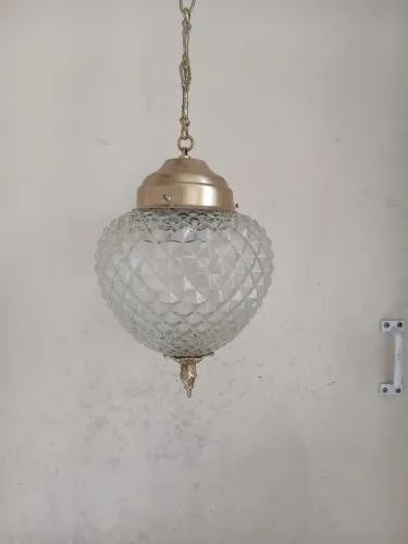 Lustre pendente em bronze e cupula bico de jaca