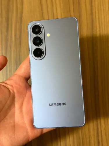 Galaxy S26 - 256 GB - 1 Mês de Uso - Aceito Trocas (12x 331)