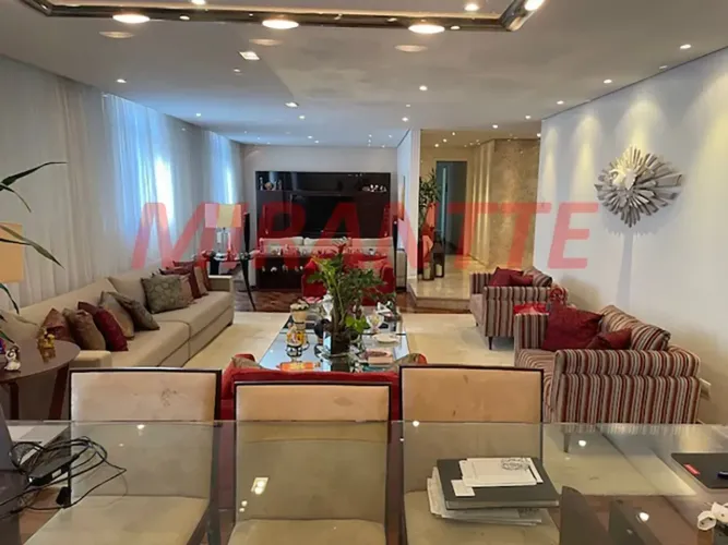 Imóvel para venda possui 210 metros quadrados com 3 quartos em Santana - São Paulo - SP