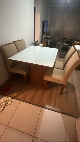 Mesa 4 cadeiras LACA BRANCA