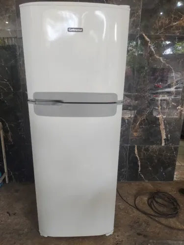 Vendo geladeira continental