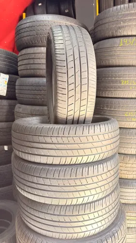 Pneus 185/65/15. R$480,00 os 4